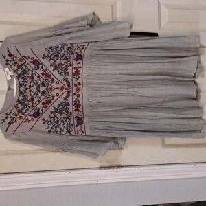 Umgee Gray Floral Embroidered Blouse